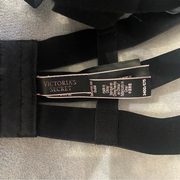 New! Victoria's Secret Very Sexy Strappy Unlined Balconette Bra 10351 - Picture 6 of 9